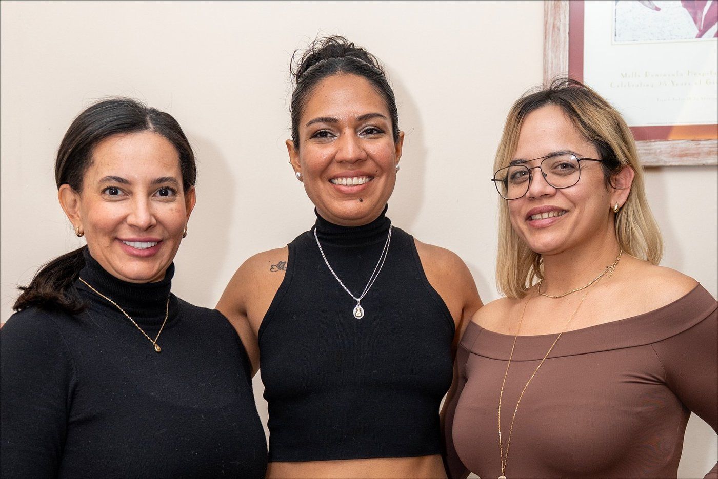 Tres profesionales compartiendo el segundo encuentro